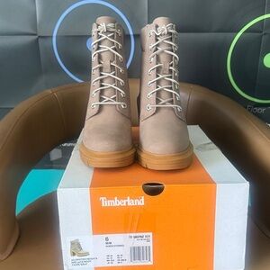 Timberland Women's Lace-Up  Boots
